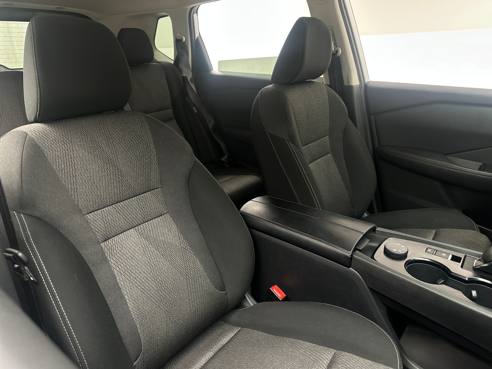 Thumbnail: 2025 Nissan Rogue - 2