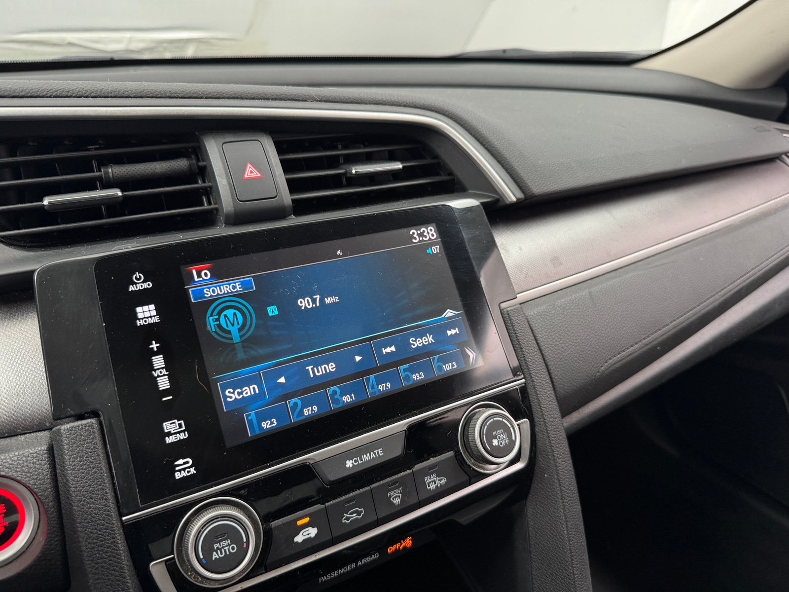Thumbnail: 2016 Honda Civic - 4