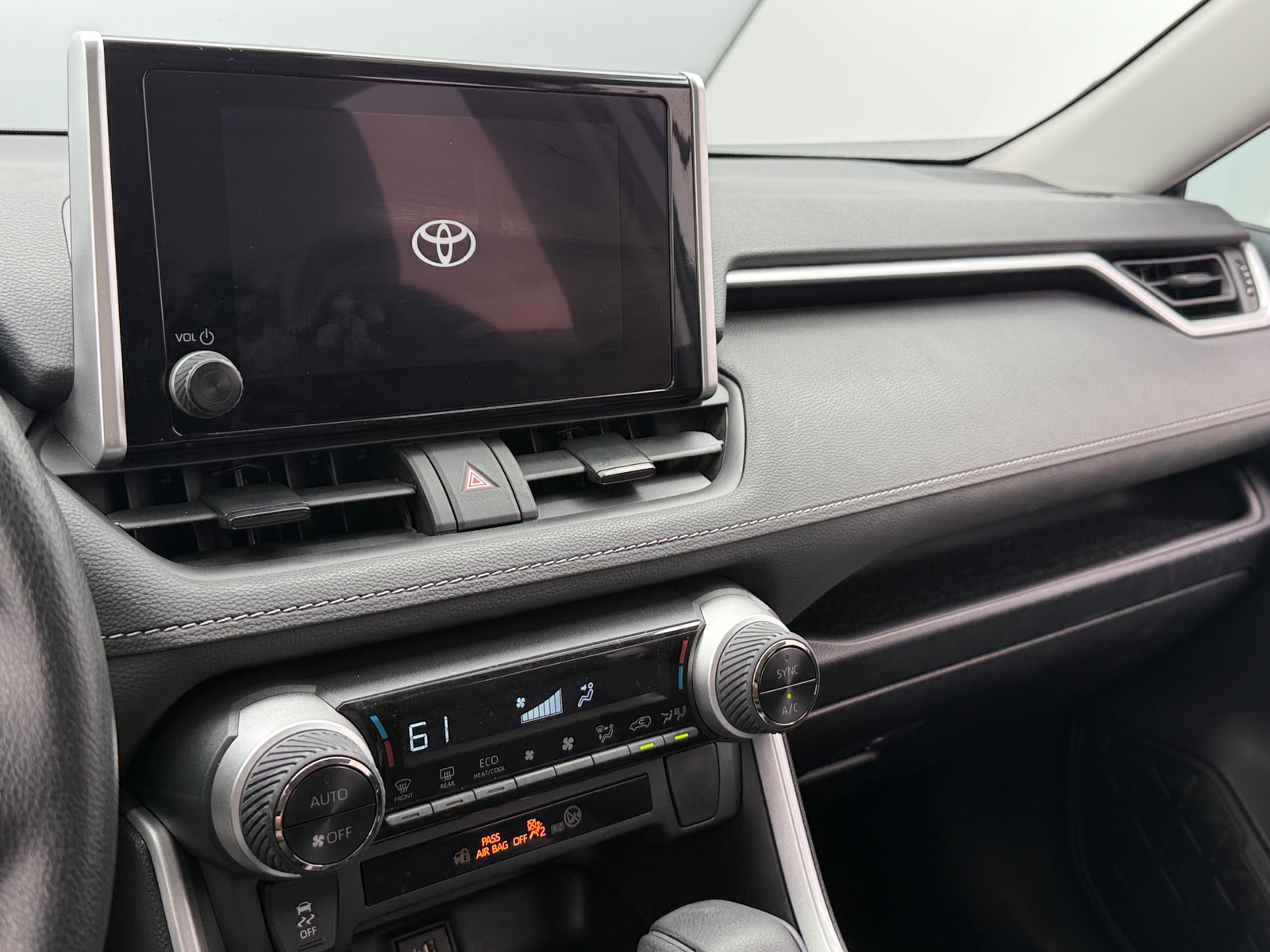 Thumbnail: 2024 Toyota RAV4 - 4