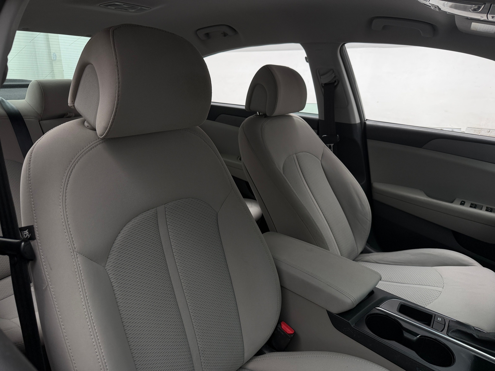 Thumbnail: 2016 Hyundai Sonata - 2