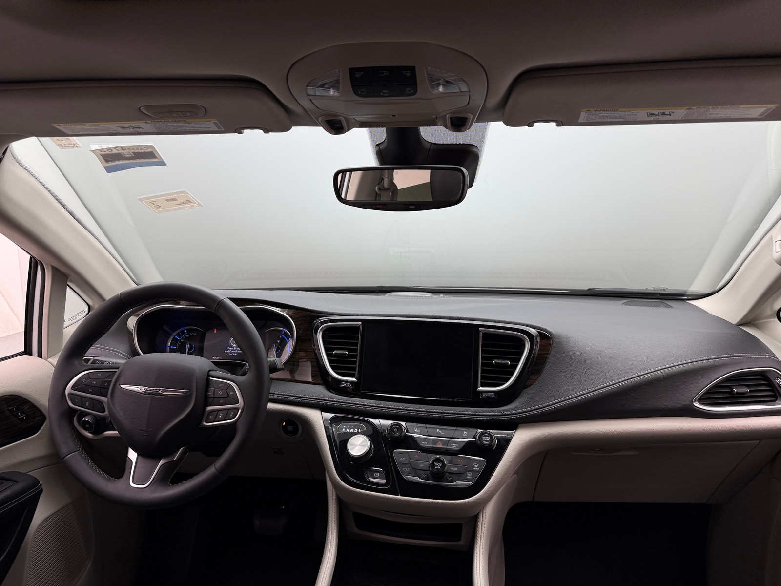 Thumbnail: 2023 Chrysler Pacifica - 2