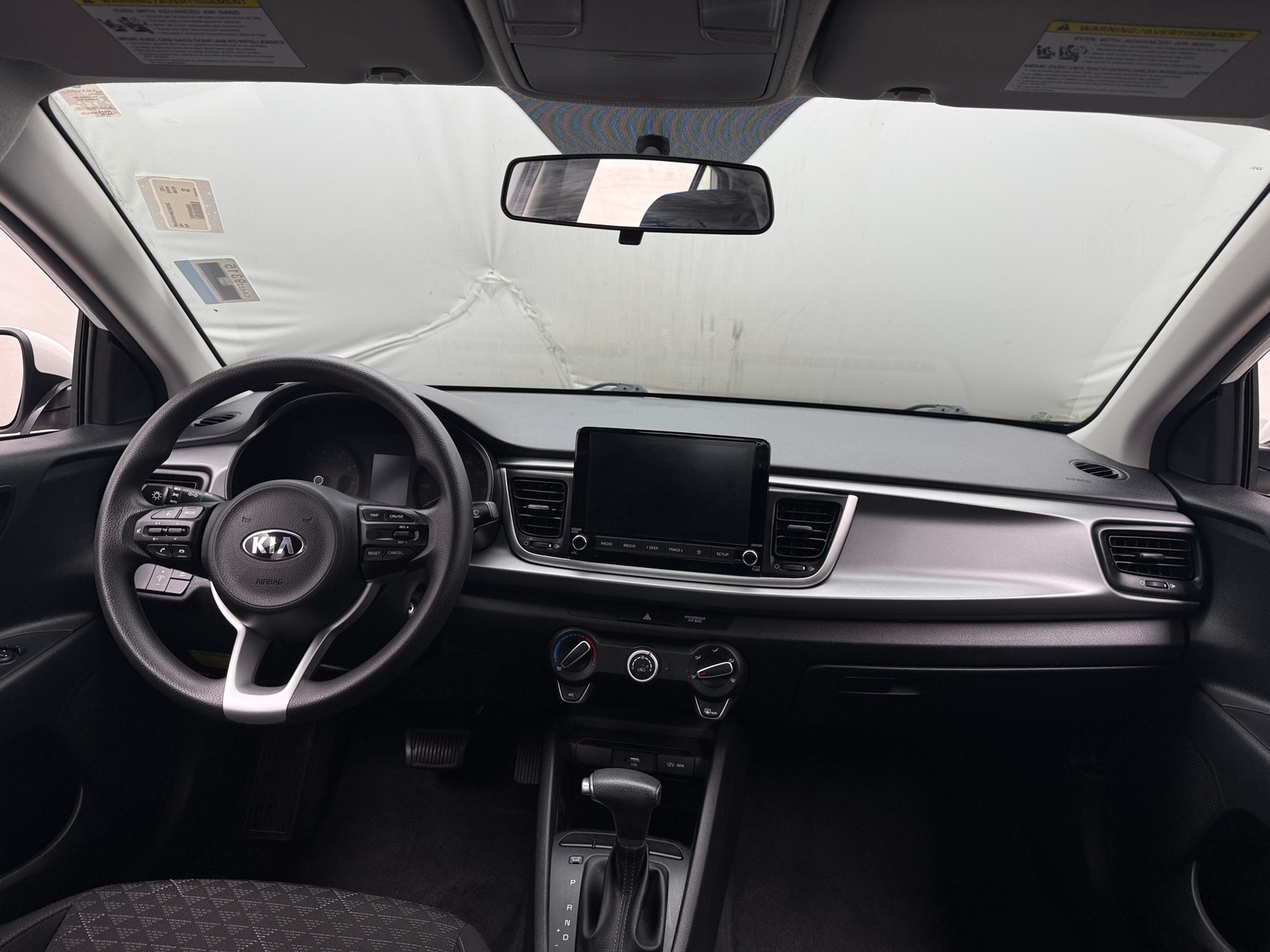 Thumbnail: 2021 Kia Rio - 3