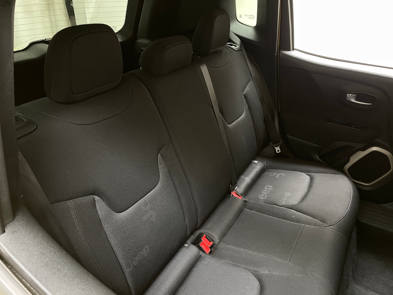 Thumbnail: 2017 Jeep Renegade - 6