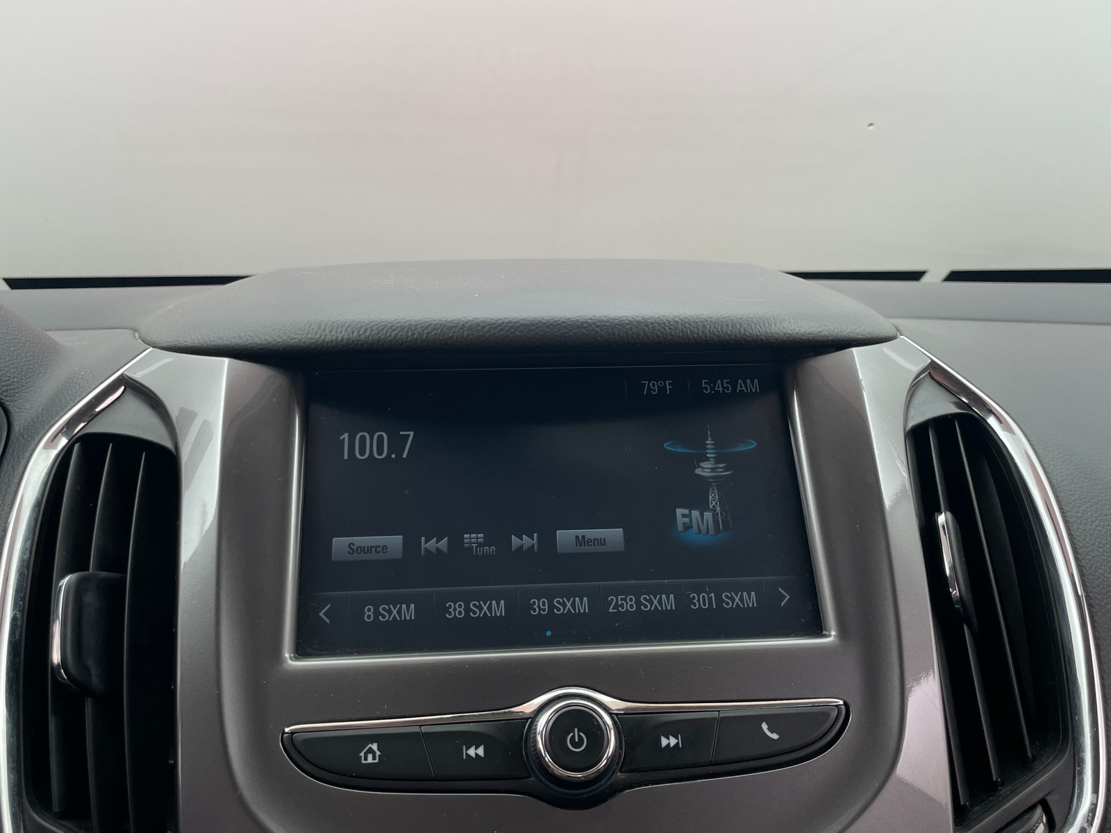 Thumbnail: 2016 Chevrolet Cruze - 4