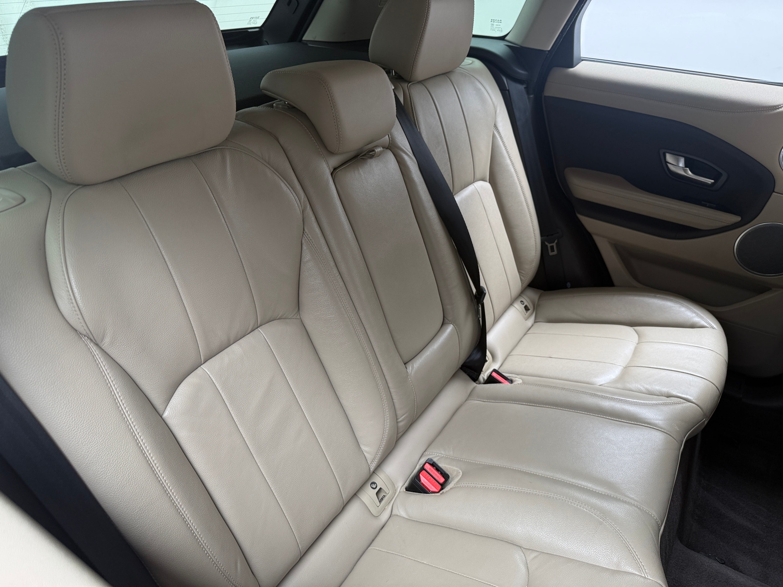 Thumbnail: 2016 Land Rover Range Rover Evoque - 5