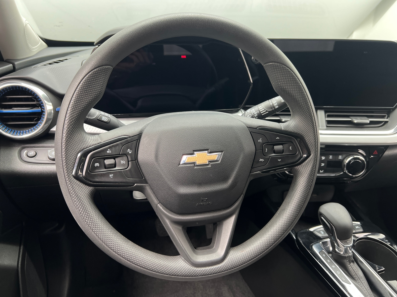 Thumbnail: 2025 Chevrolet Trax - 5