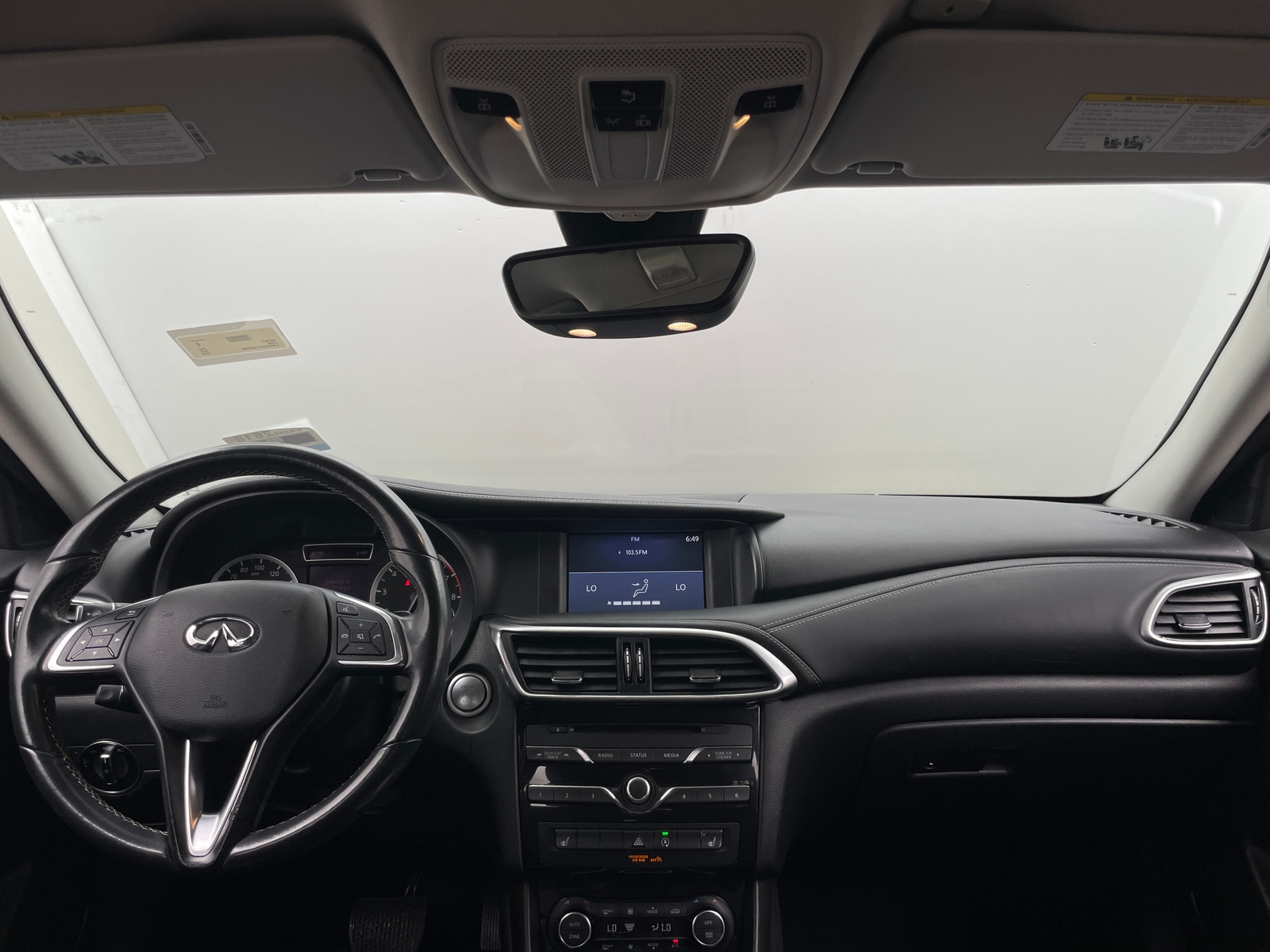 Thumbnail: 2018 INFINITI QX30 - 2