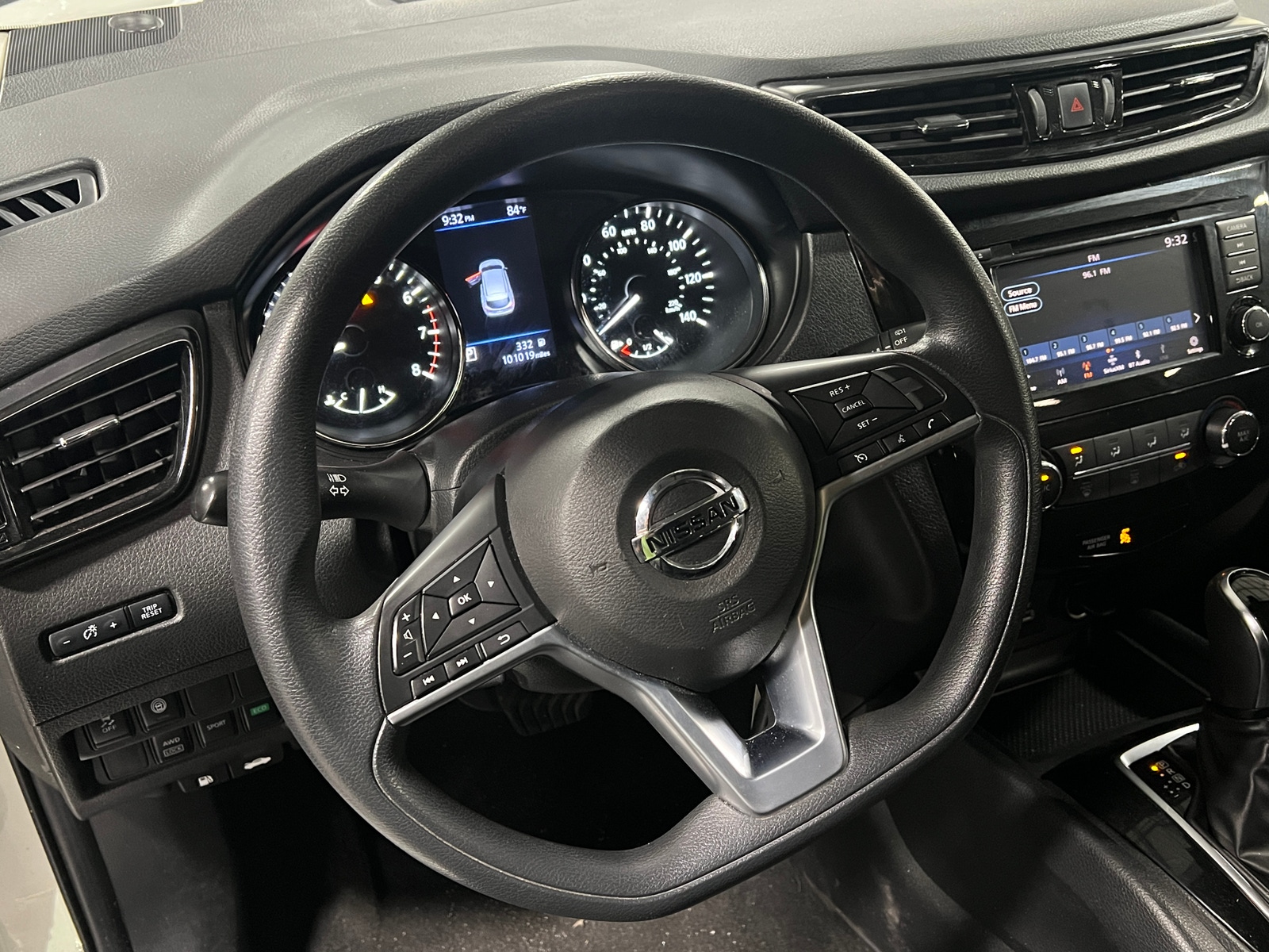 Thumbnail: 2021 Nissan Rogue Sport - 5