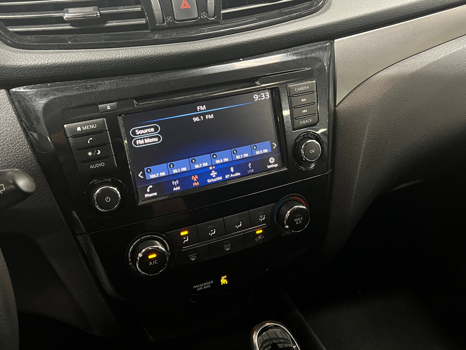 Thumbnail: 2021 Nissan Rogue Sport - 4