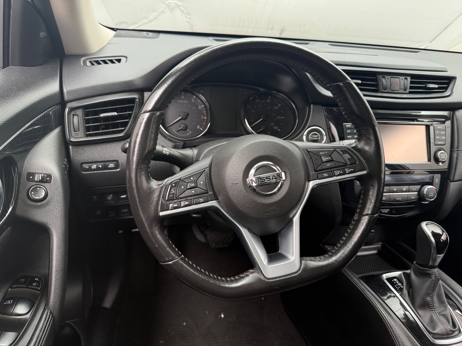 Thumbnail: 2017 Nissan Rogue - 4