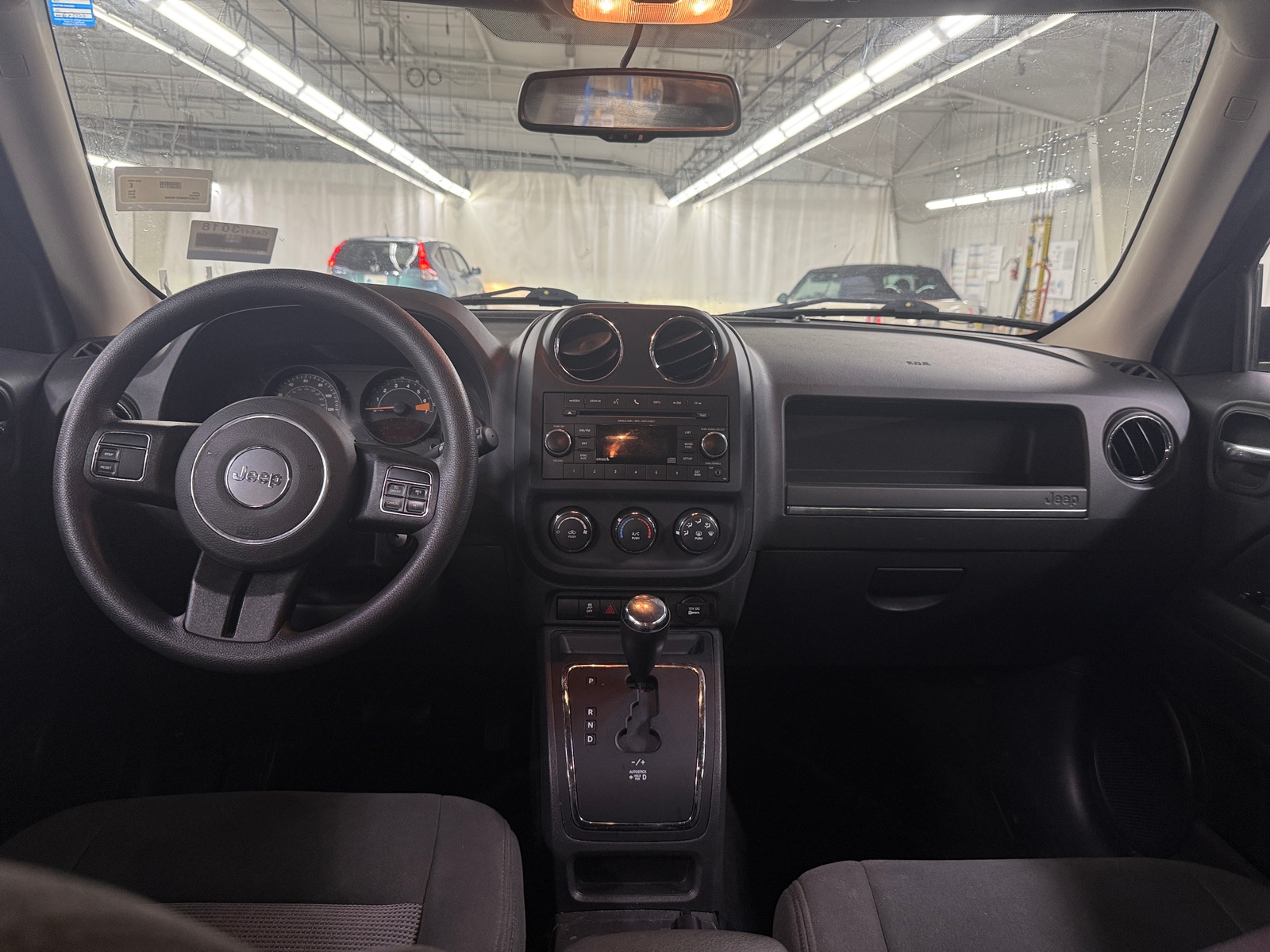 Thumbnail: 2017 Jeep Patriot - 3