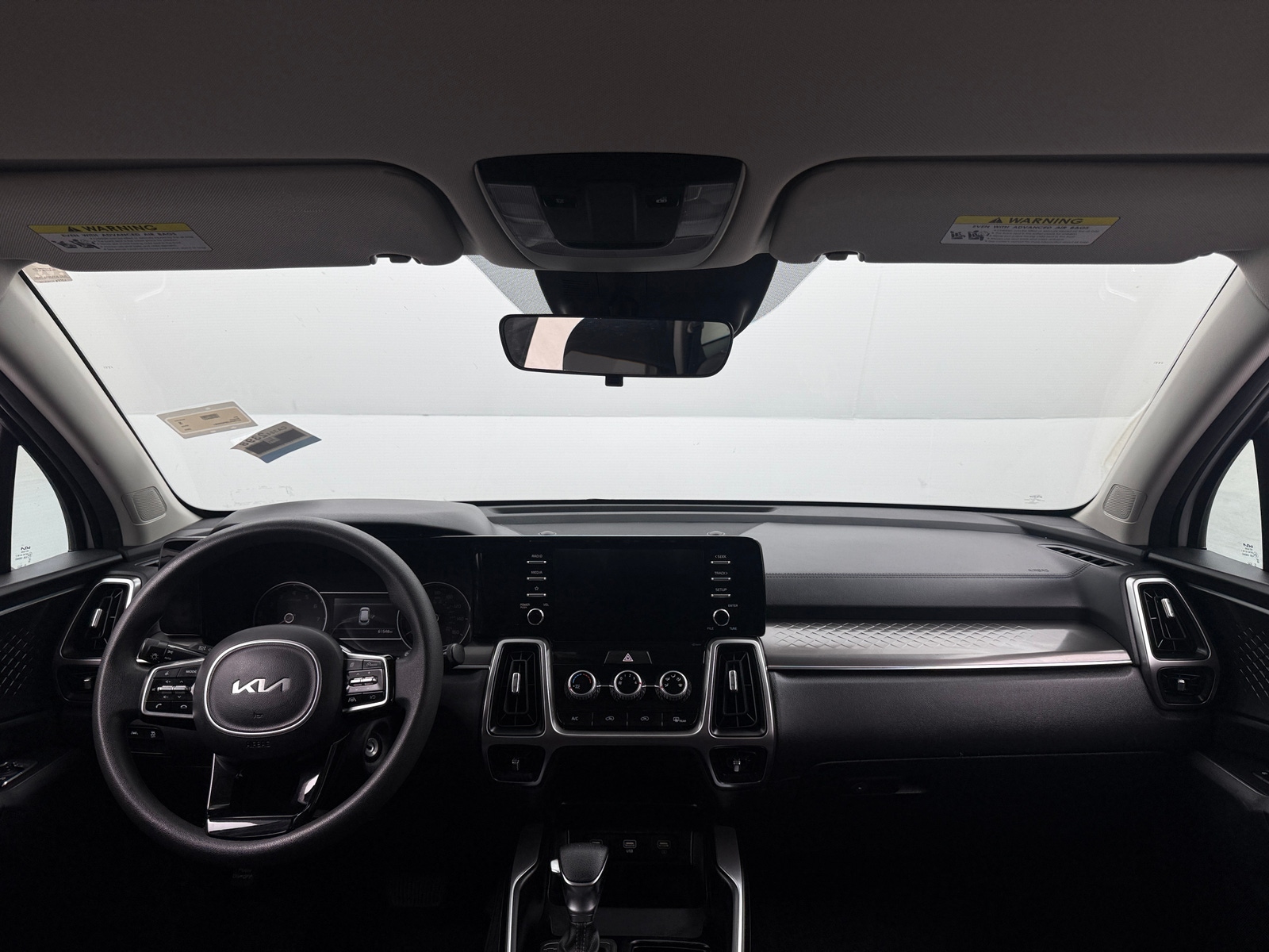 Thumbnail: 2023 Kia Sorento - 3