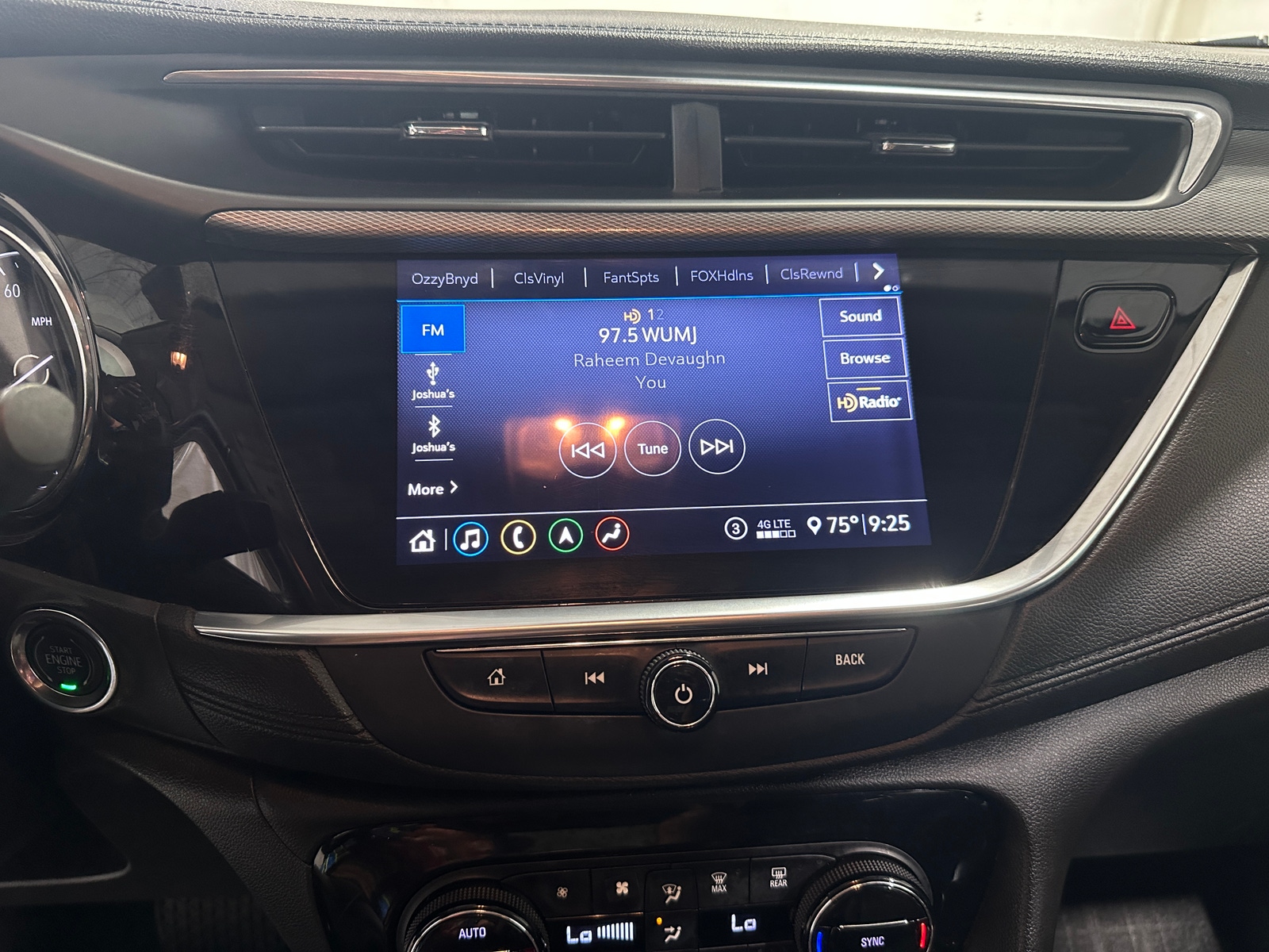 Thumbnail: 2020 Buick Encore GX - 3