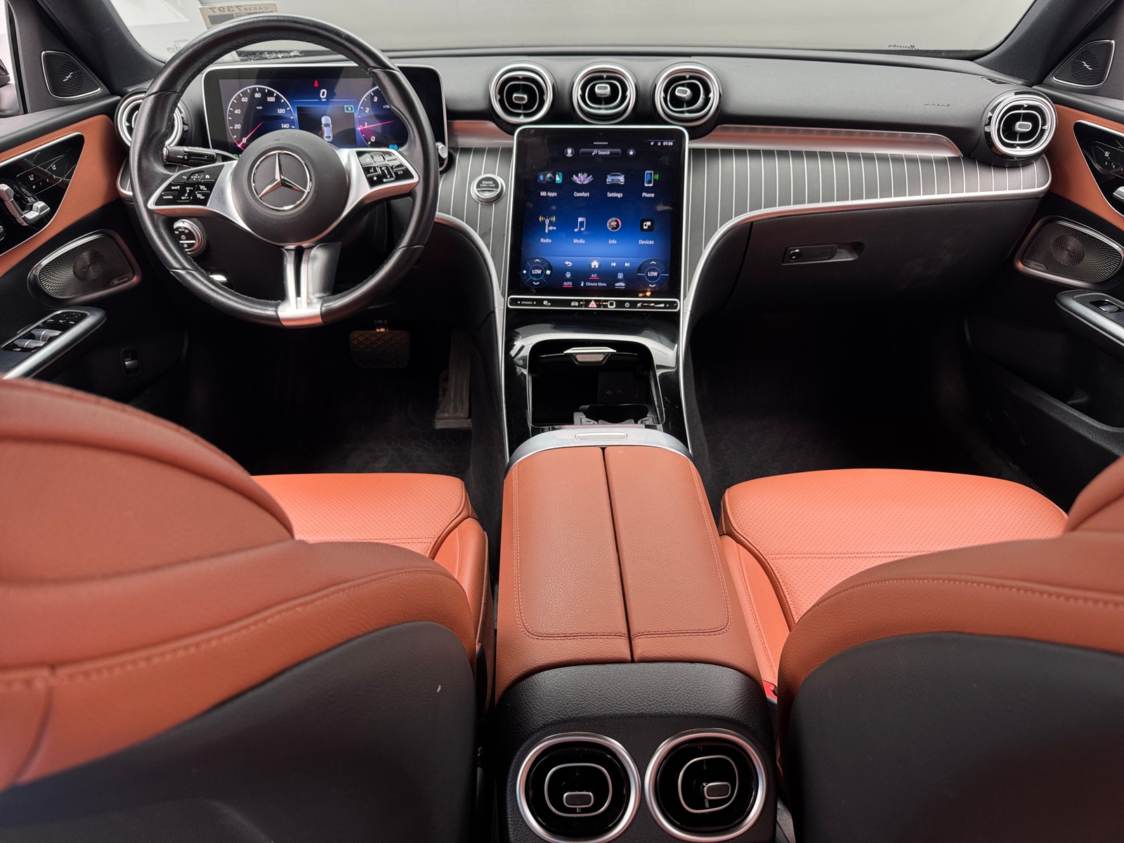 Thumbnail: 2022 Mercedes-Benz C-Class - 2