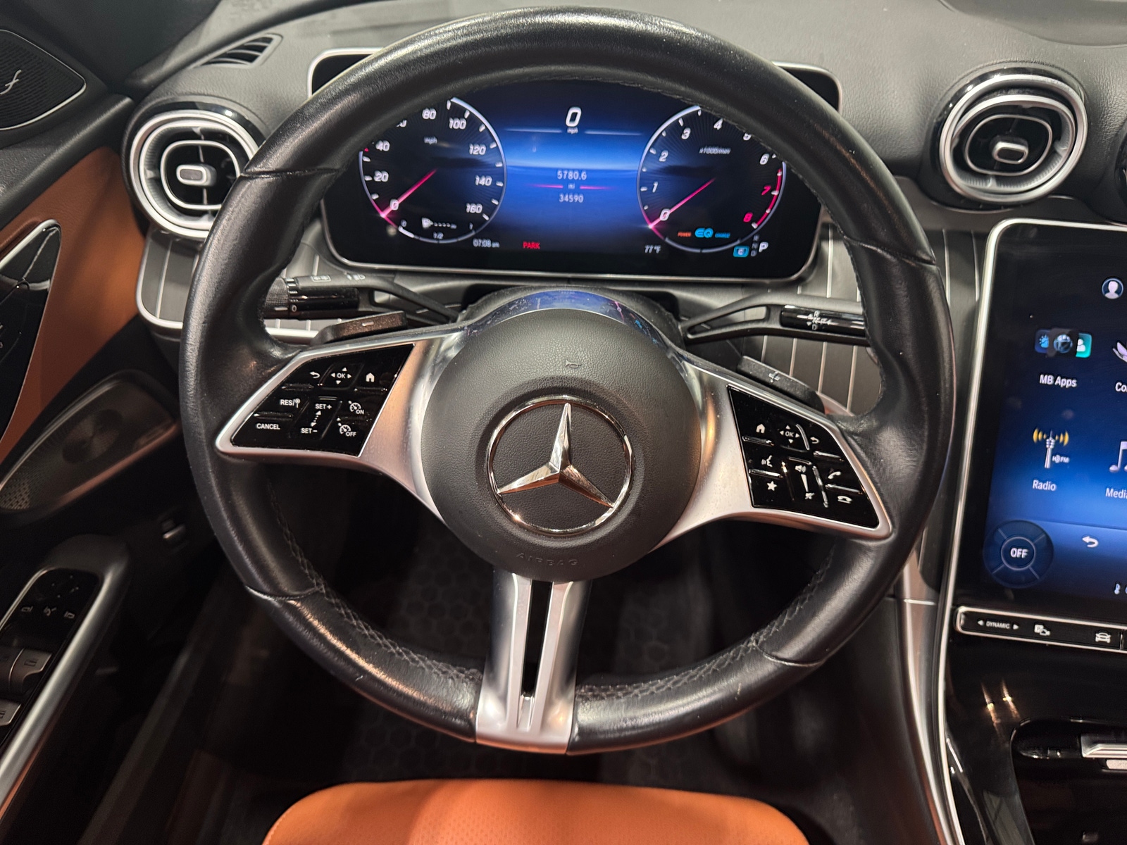 Thumbnail: 2022 Mercedes-Benz C-Class - 4