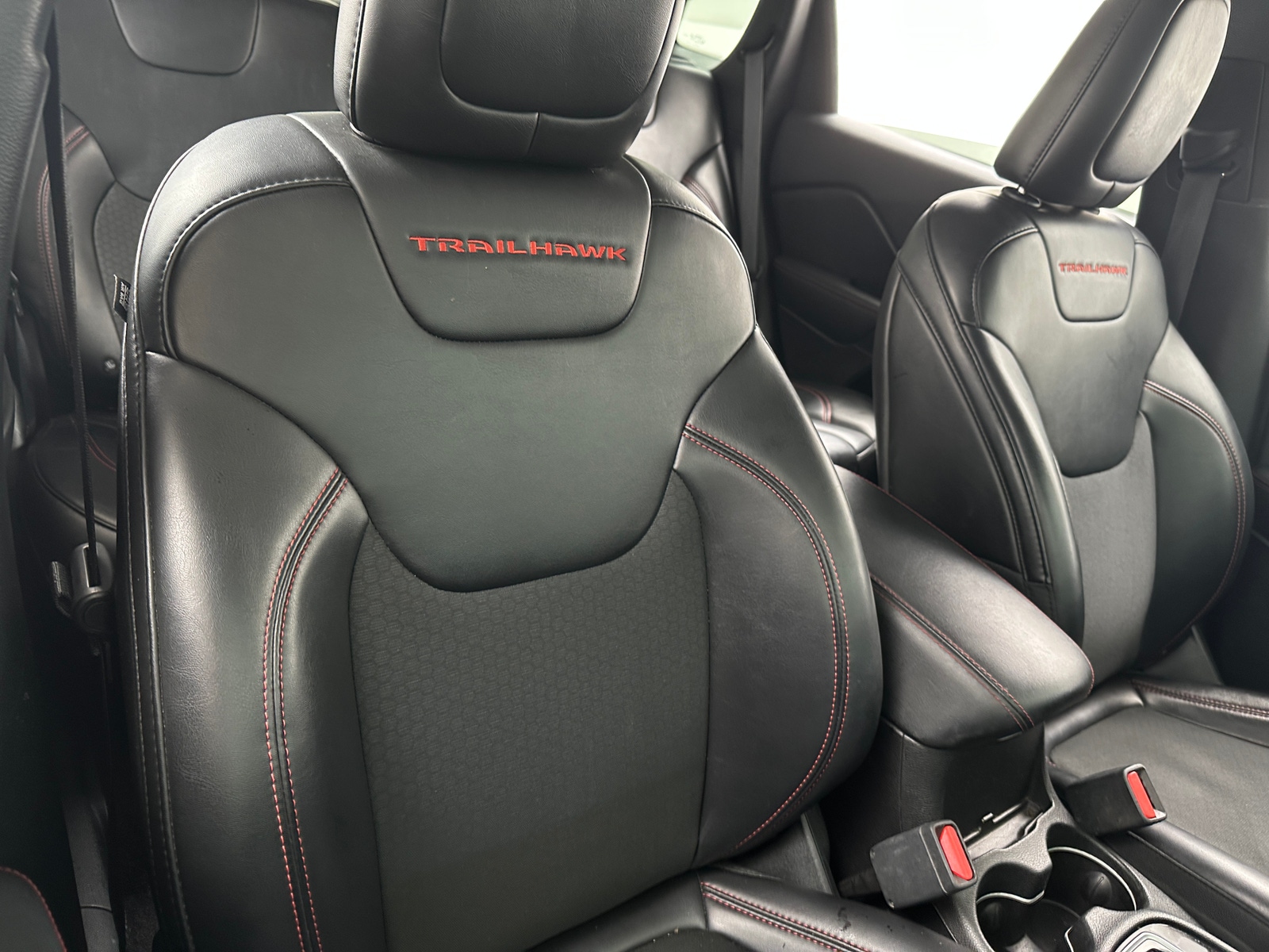 Thumbnail: 2019 Jeep Cherokee - 2