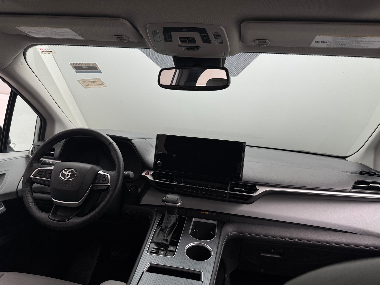 Thumbnail: 2025 Toyota Sienna - 2