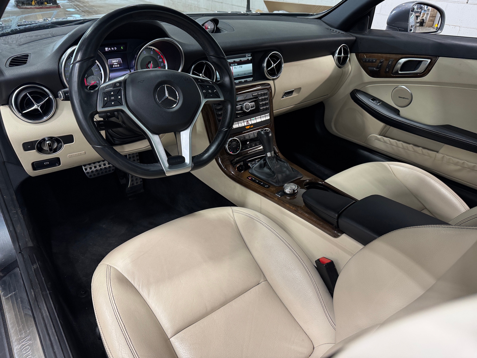 Thumbnail: 2016 Mercedes-Benz SLK - 2