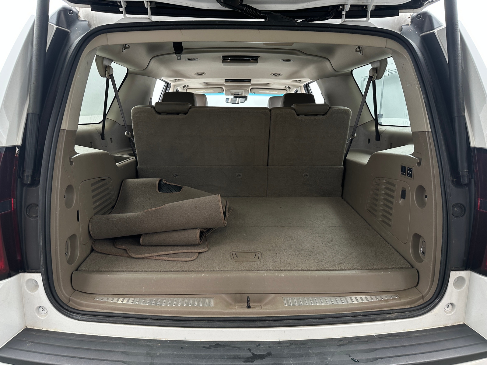 Thumbnail: 2018 Chevrolet Suburban - 7