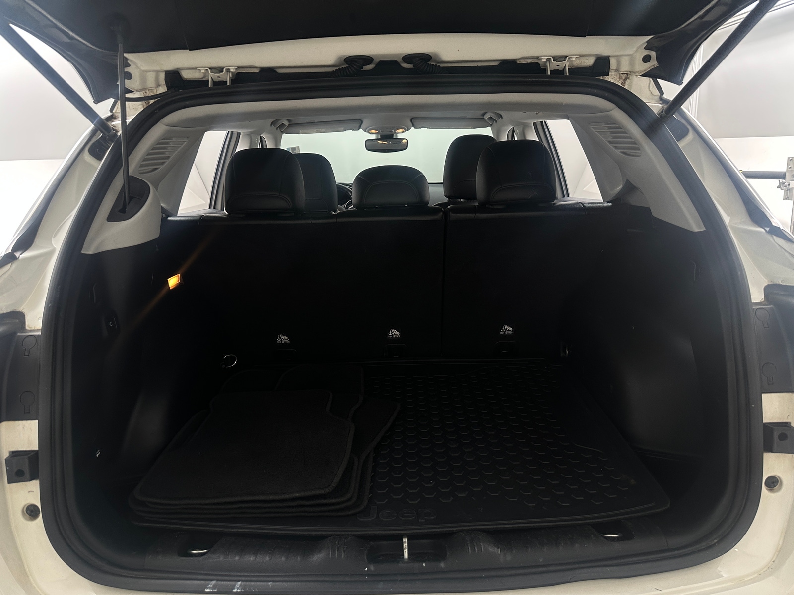 Thumbnail: 2020 Jeep Compass - 6