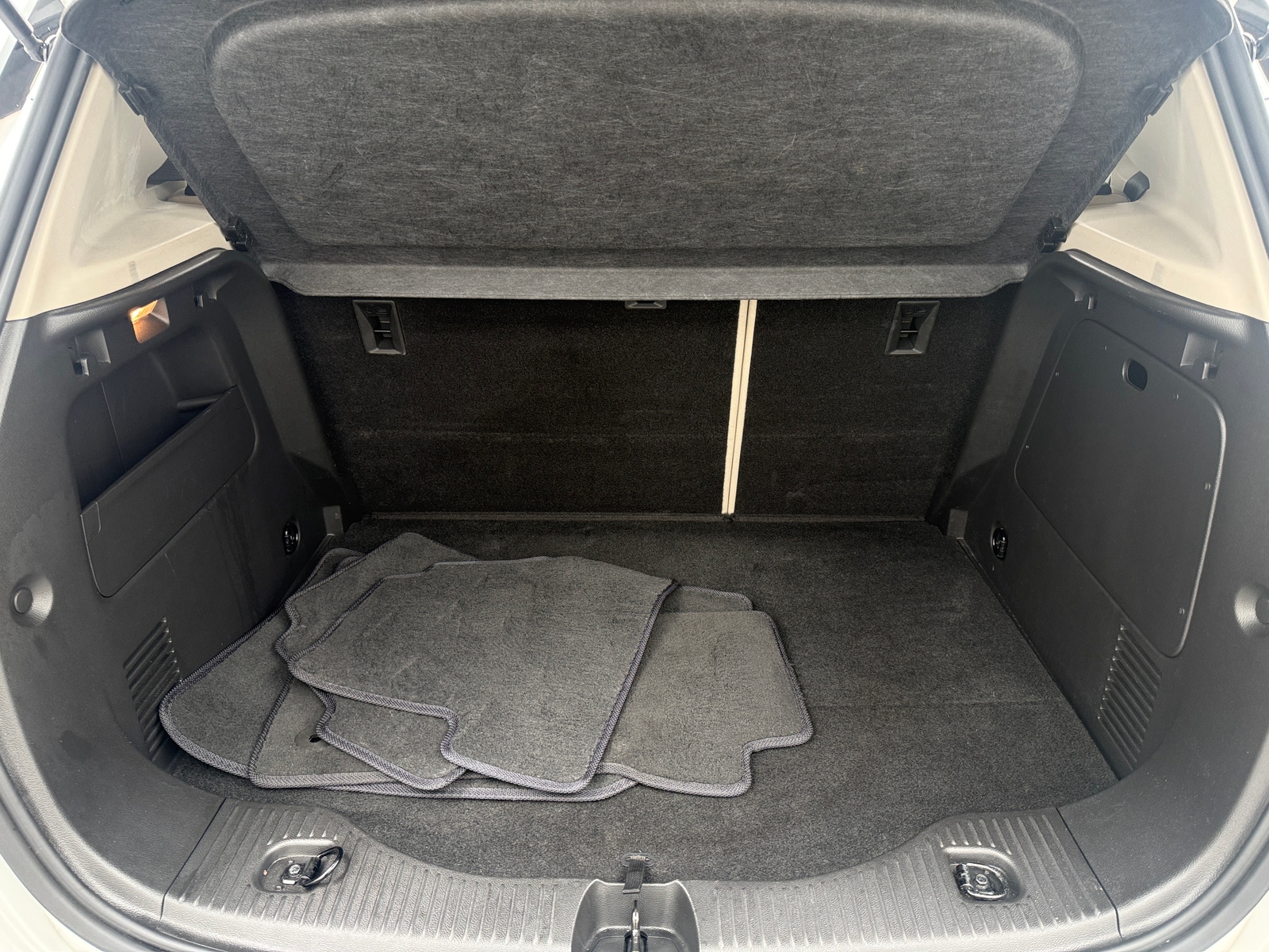 Thumbnail: 2019 Buick Encore - 6