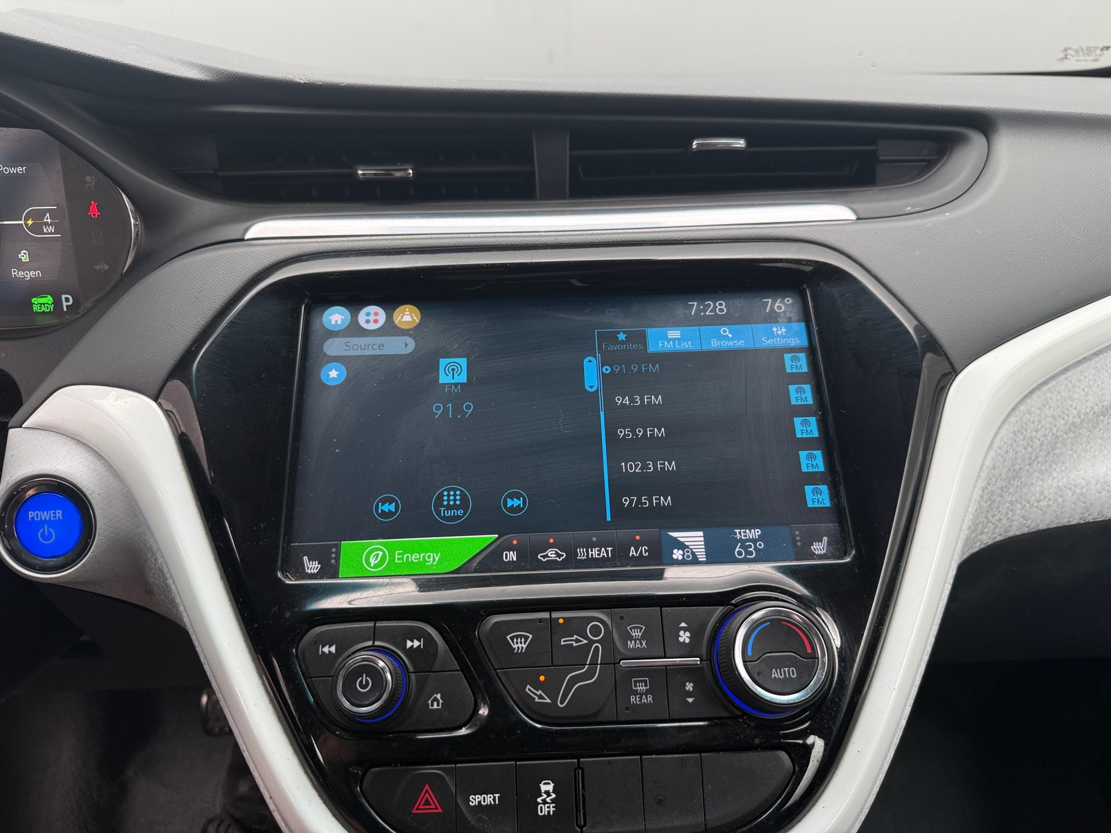 Thumbnail: 2020 Chevrolet Bolt EV - 3