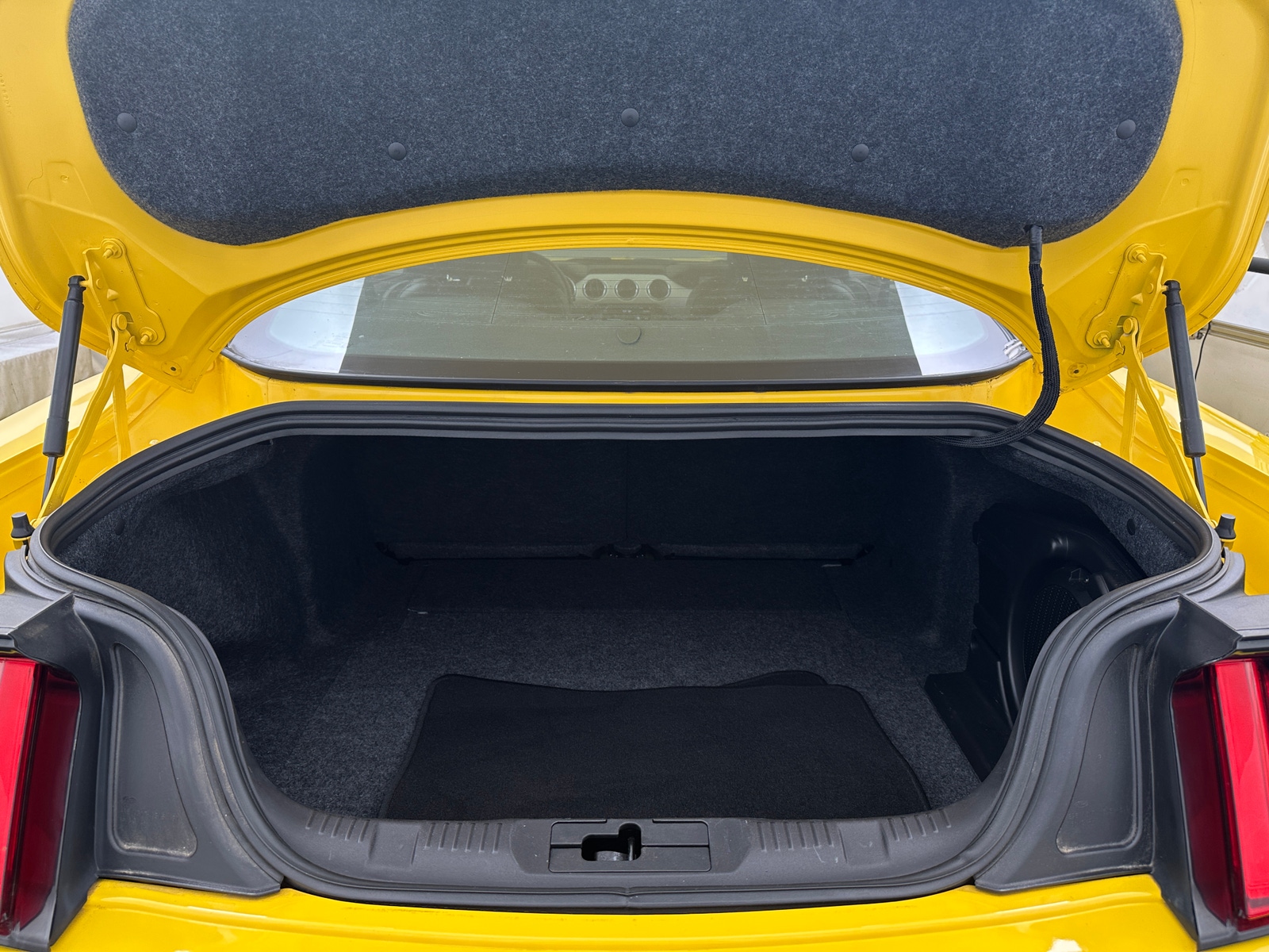 Thumbnail: 2015 Ford Mustang - 4