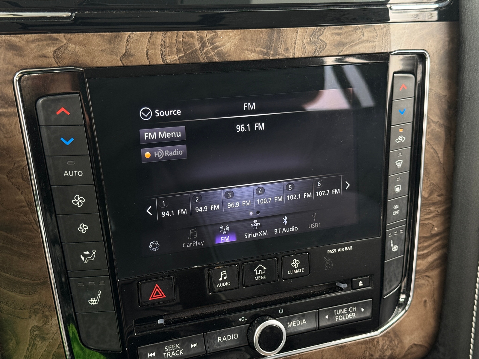 Thumbnail: 2021 INFINITI QX80 - 3