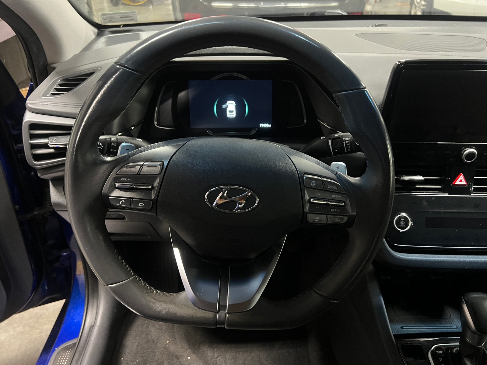 Thumbnail: 2022 Hyundai Ioniq - 4