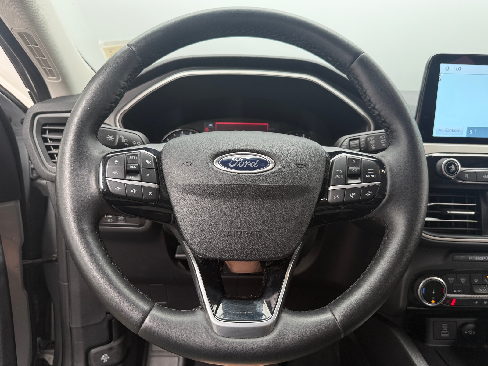 Thumbnail: 2022 Ford Escape - 5