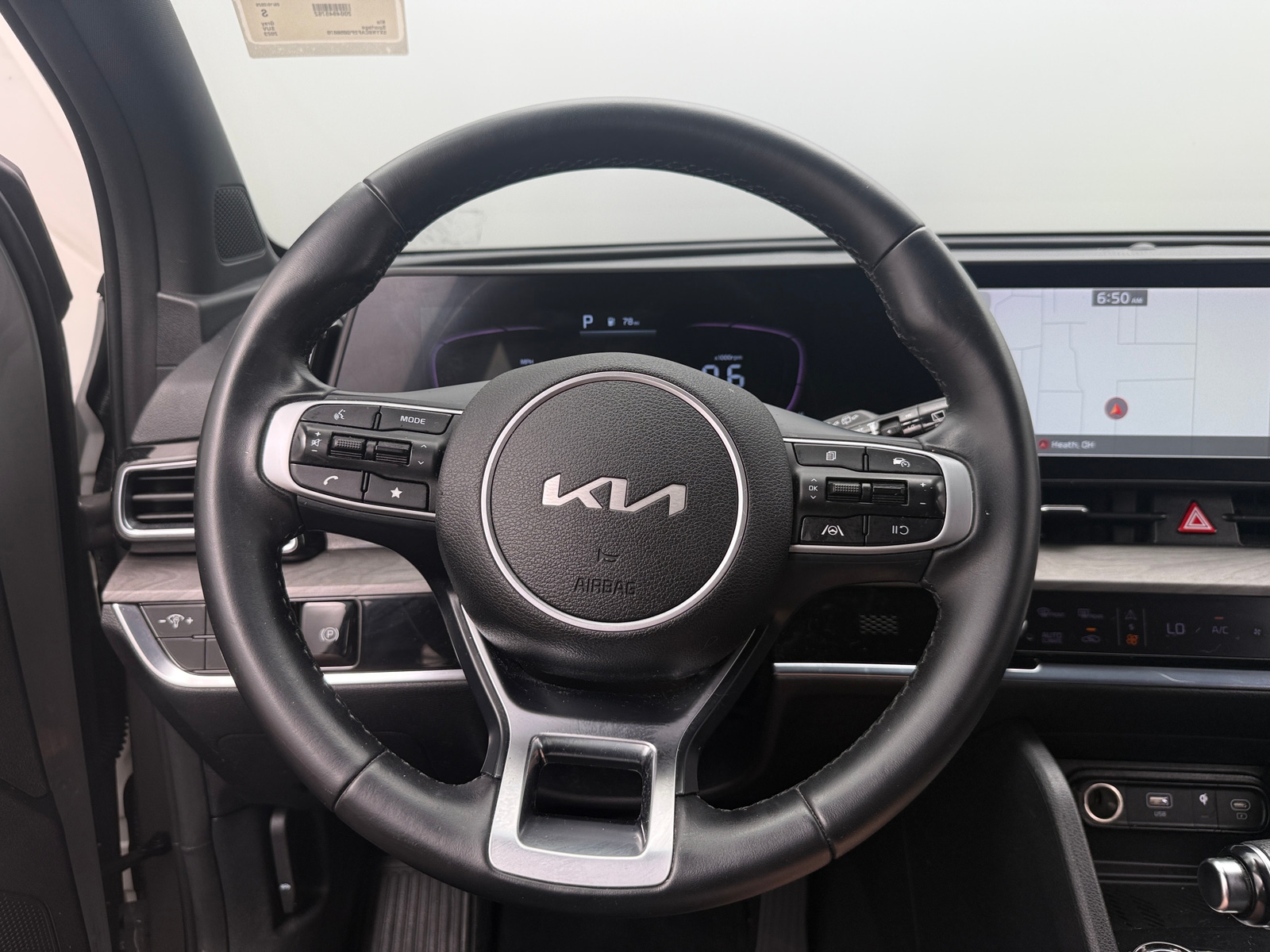 Thumbnail: 2023 Kia Sportage - 4