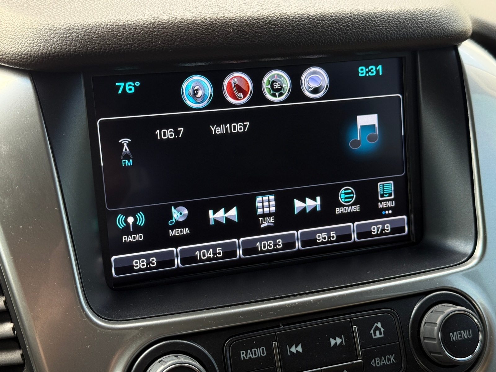 Thumbnail: 2017 Chevrolet Tahoe - 3