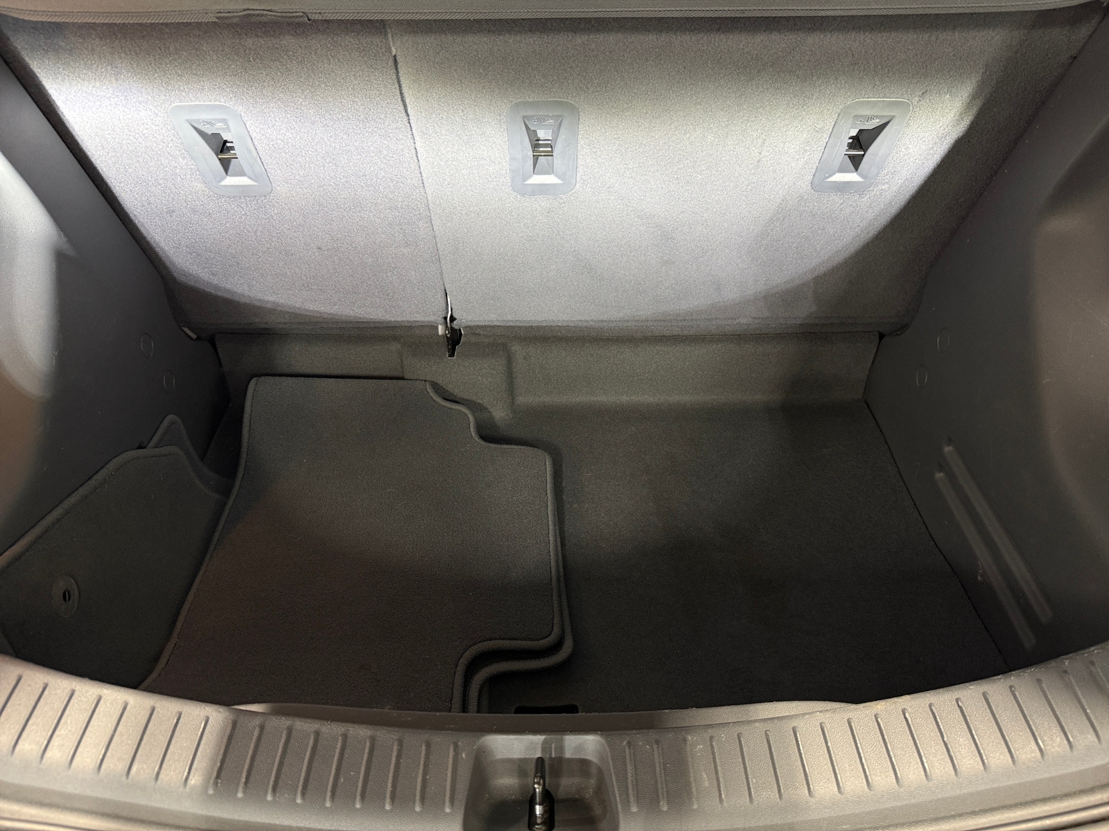 Thumbnail: 2021 Chevrolet Bolt EV - 7