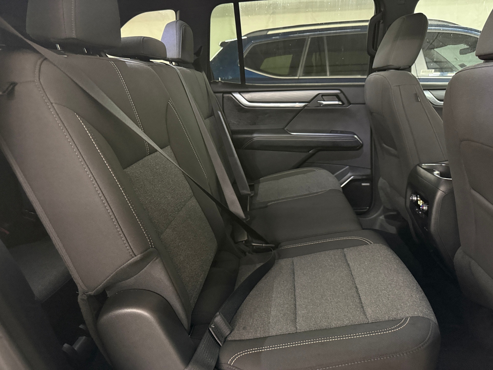 Thumbnail: 2025 GMC Acadia - 6