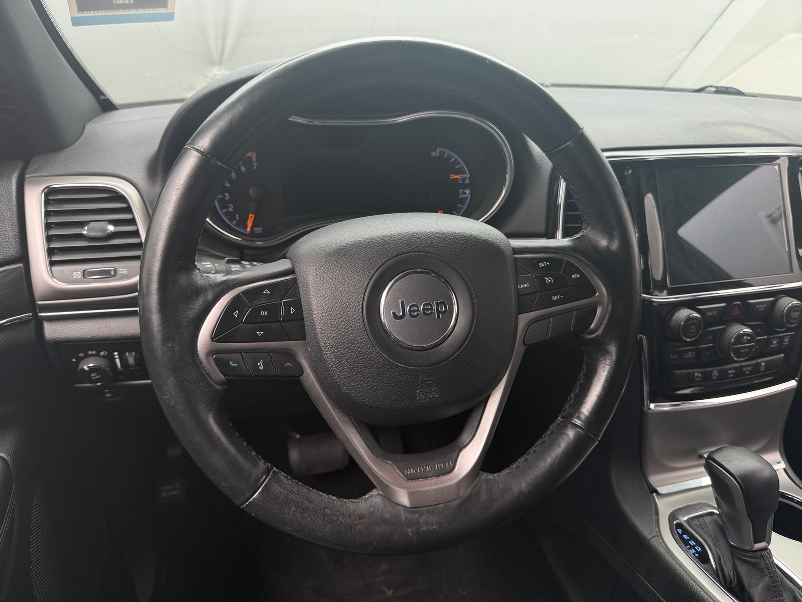 Thumbnail: 2019 Jeep Grand Cherokee - 4