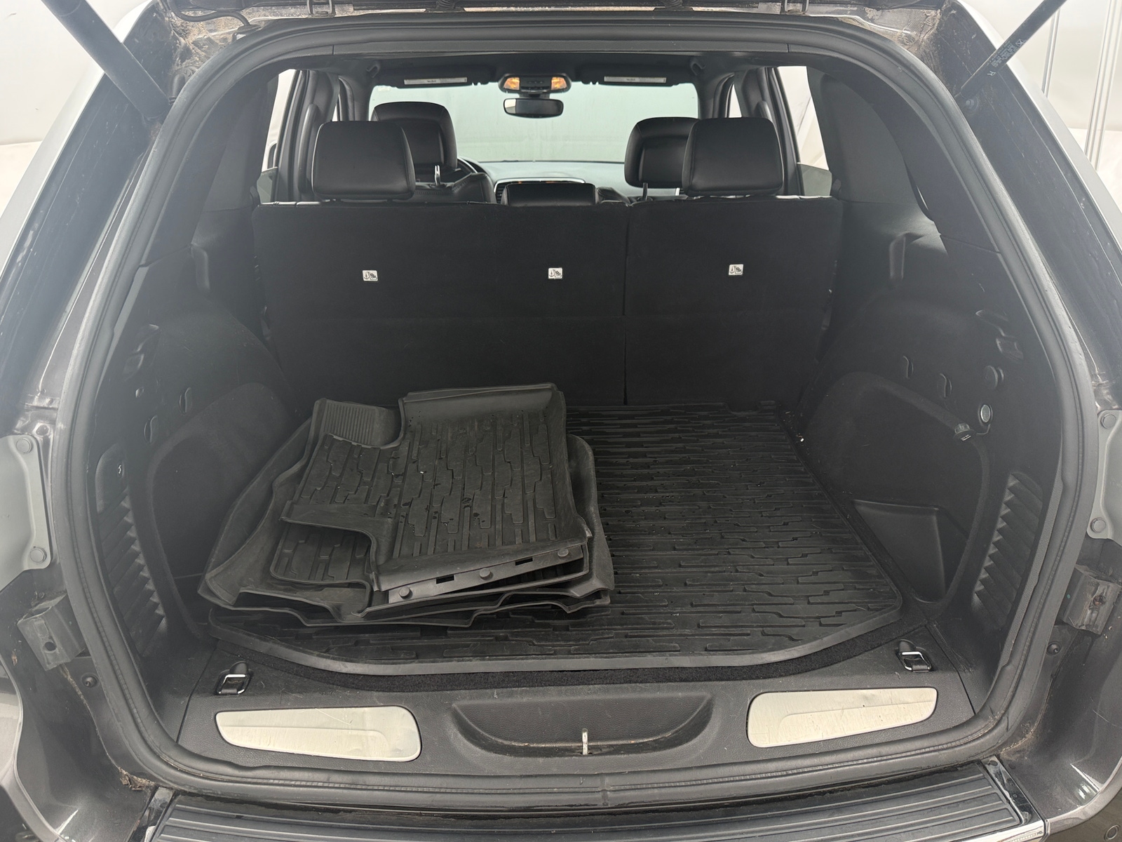 Thumbnail: 2019 Jeep Grand Cherokee - 6