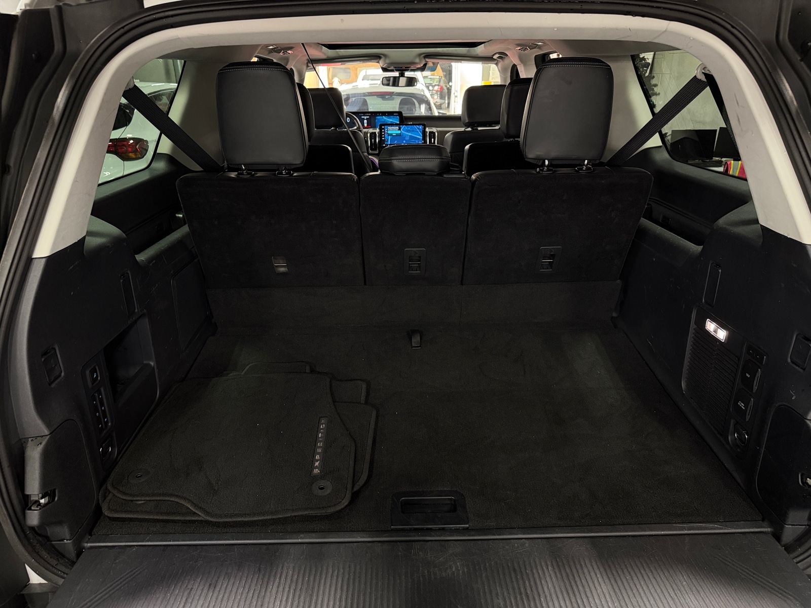 Thumbnail: 2025 Ford Expedition MAX - 6