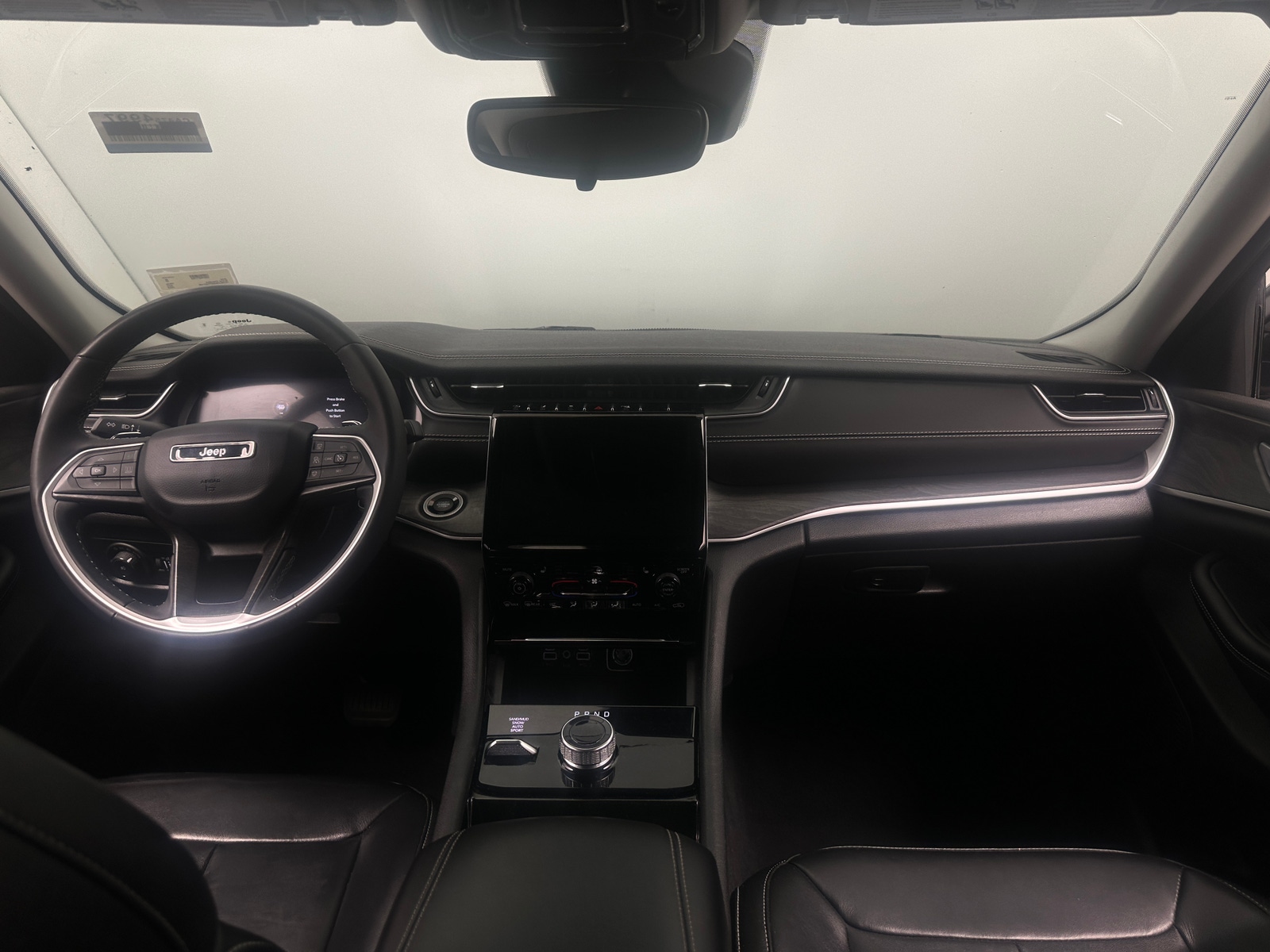 Thumbnail: 2023 Jeep Grand Cherokee - 3