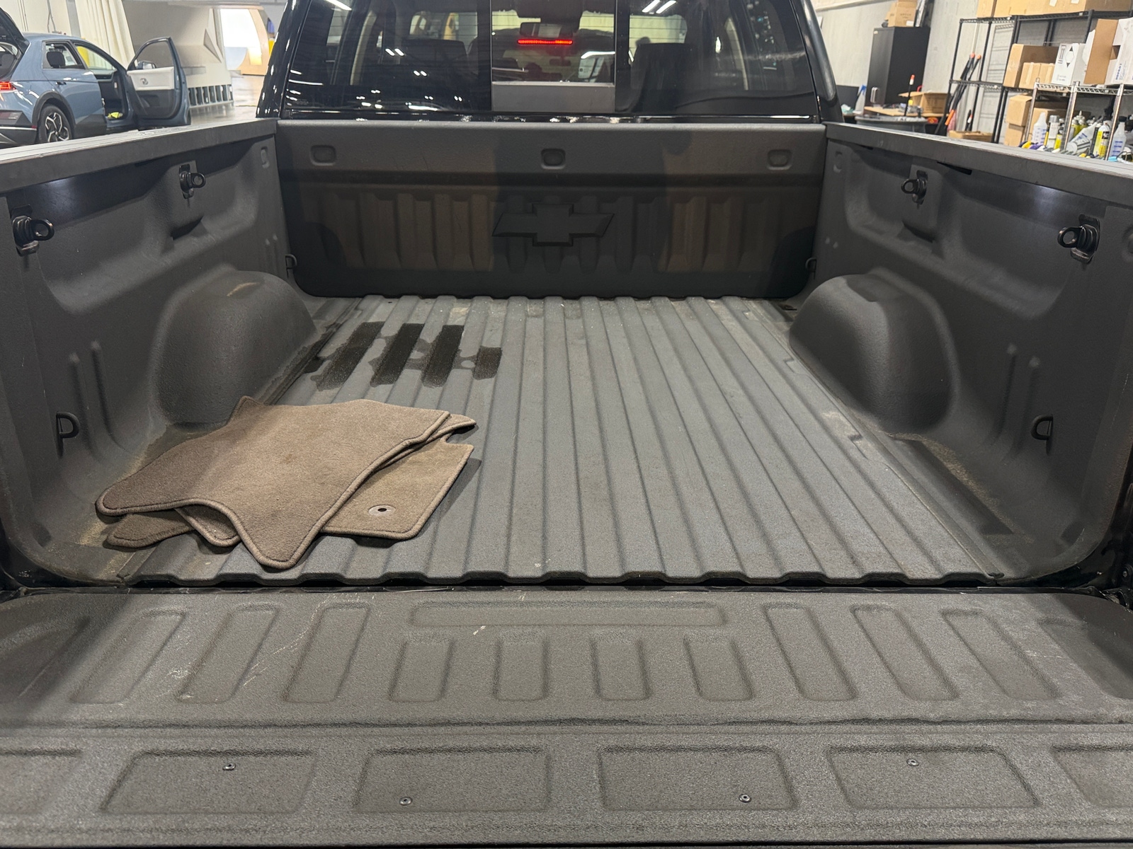 Thumbnail: 2018 Chevrolet Silverado 1500 - 6