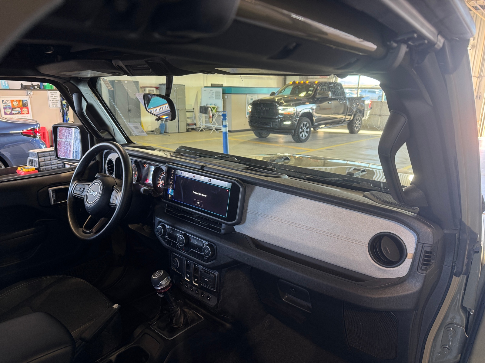 Thumbnail: 2025 Jeep Wrangler - 3