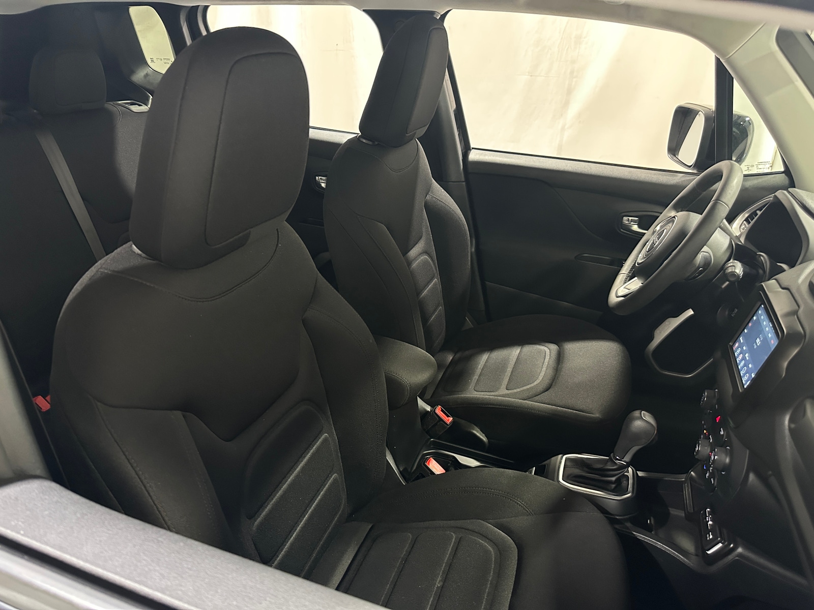 Thumbnail: 2019 Jeep Renegade - 2