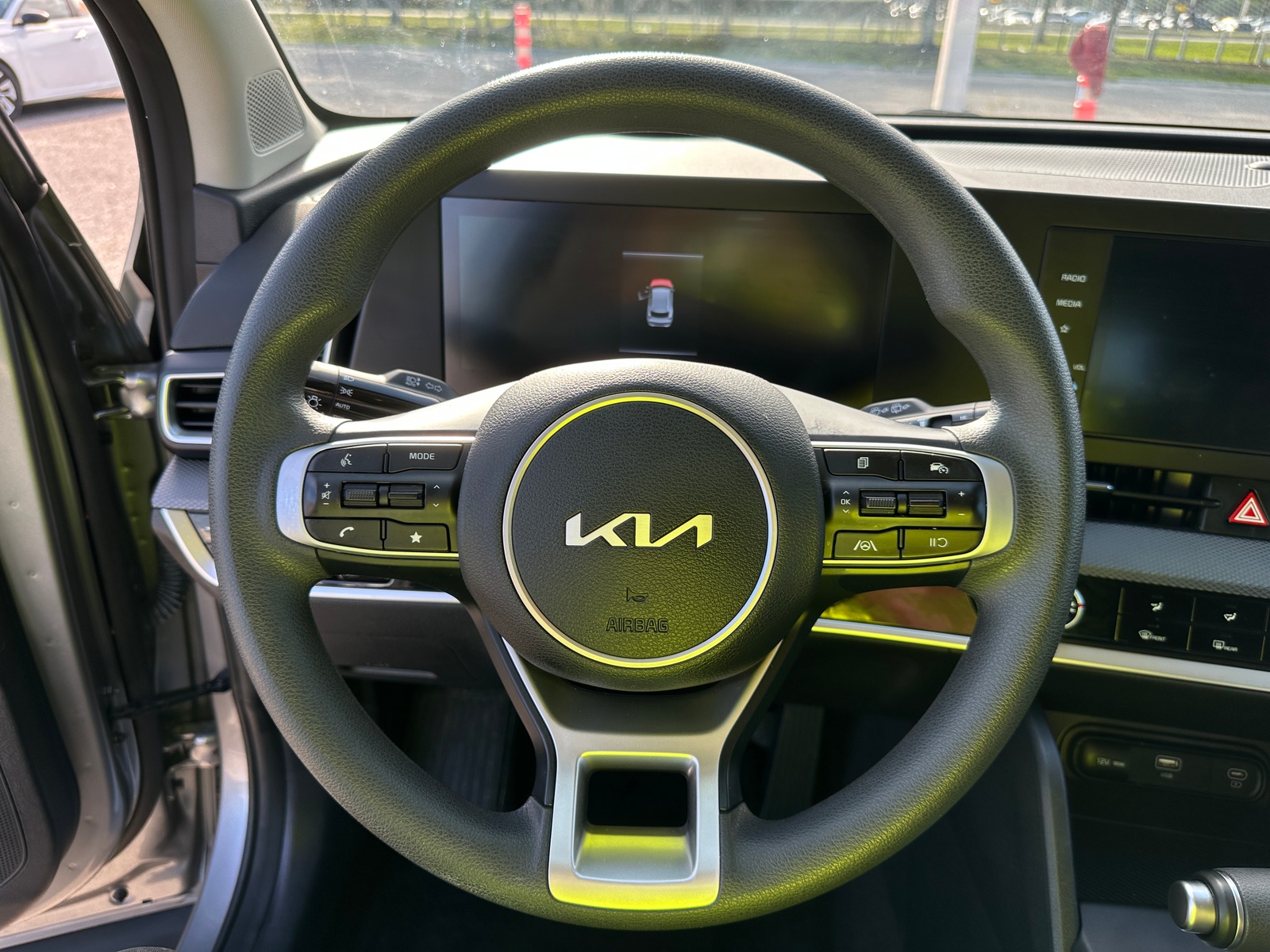 Thumbnail: 2025 Kia Sportage - 5