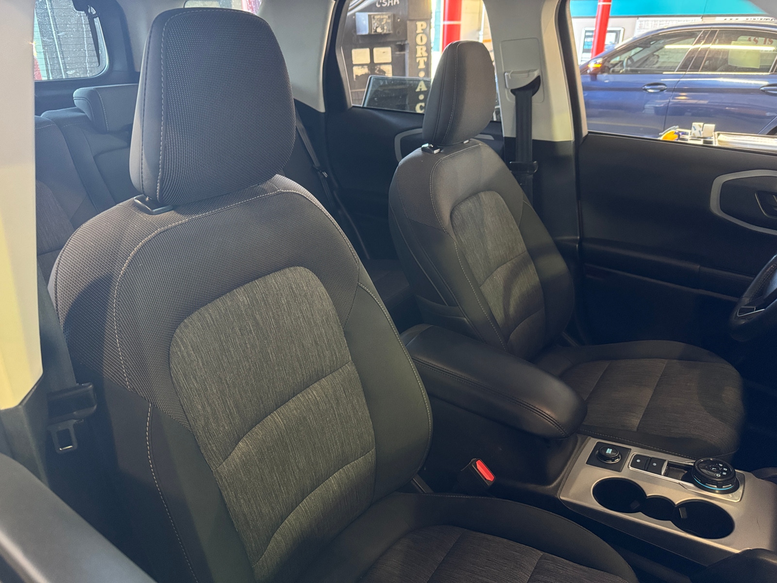 Thumbnail: 2022 Ford Bronco Sport - 2