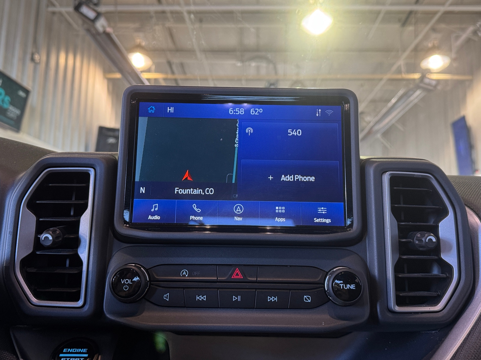 Thumbnail: 2022 Ford Bronco Sport - 4