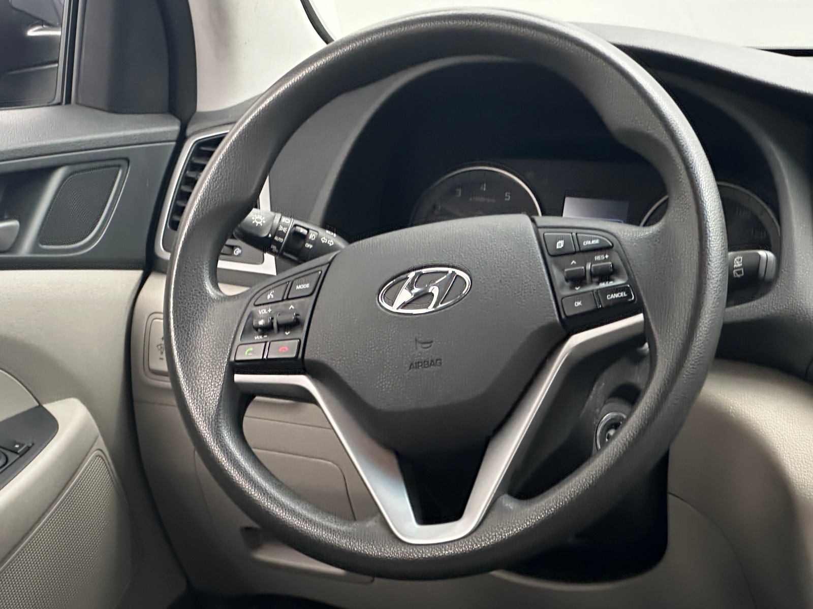 Thumbnail: 2018 Hyundai Tucson - 5