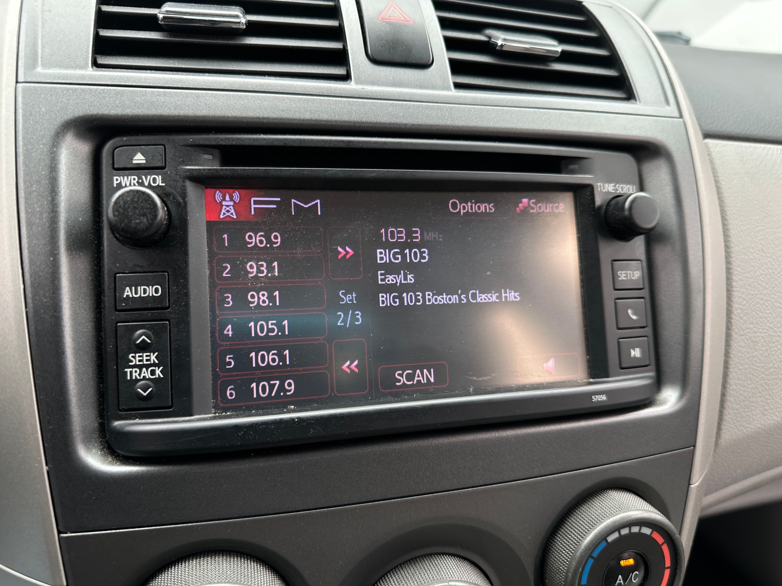Thumbnail: 2013 Toyota Corolla - 4