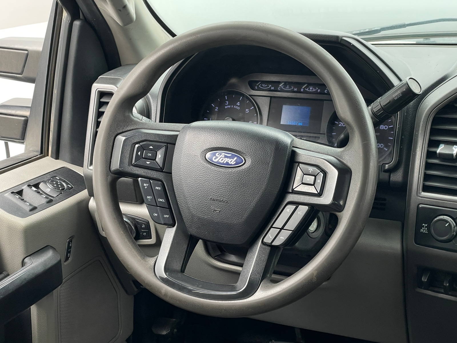 Thumbnail: 2020 Ford Econoline - 5