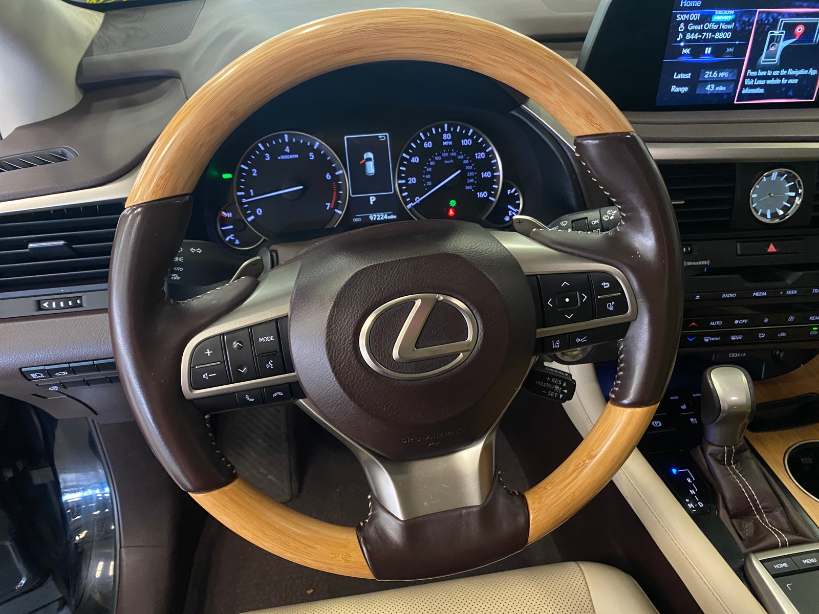 Thumbnail: 2020 Lexus RX - 4