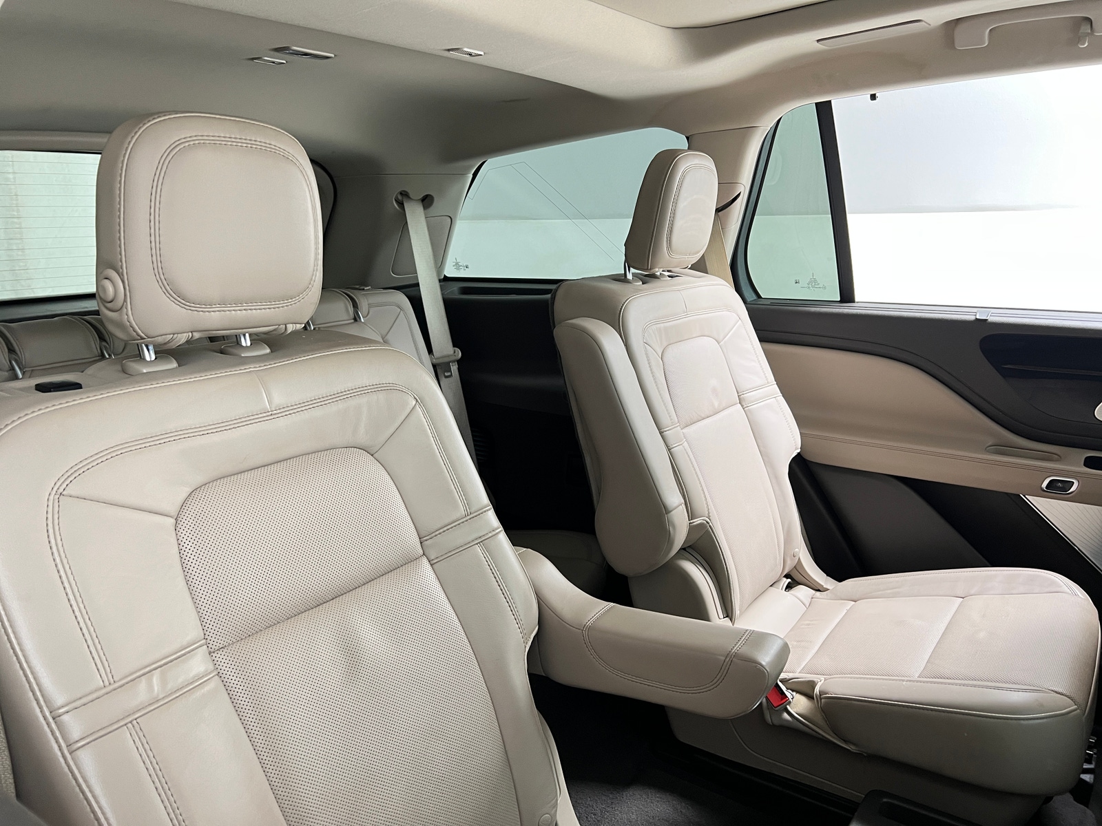 Thumbnail: 2020 Lincoln Aviator - 5
