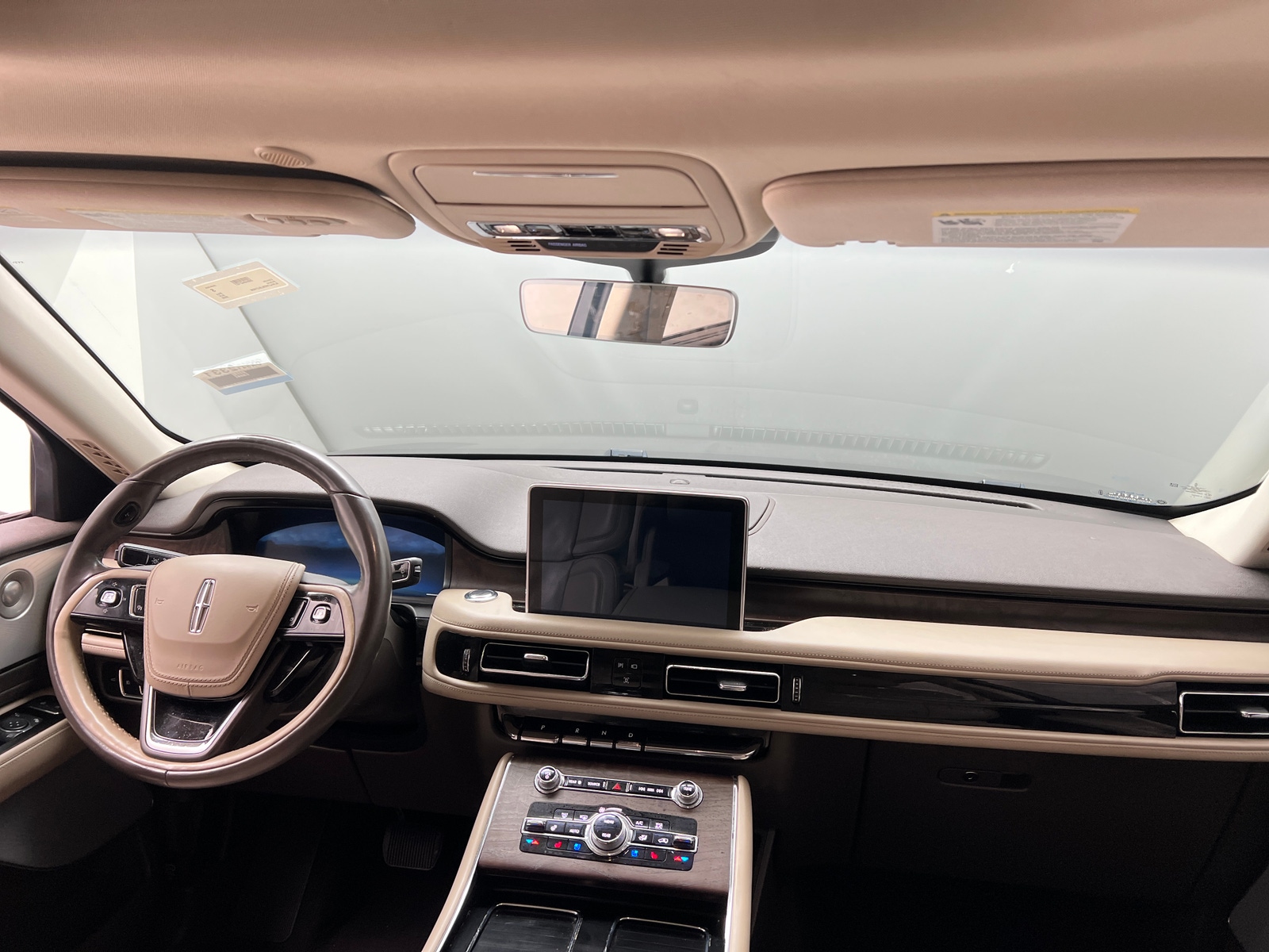 Thumbnail: 2020 Lincoln Aviator - 2